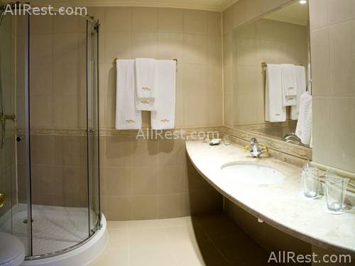 Mistral Hotel 13